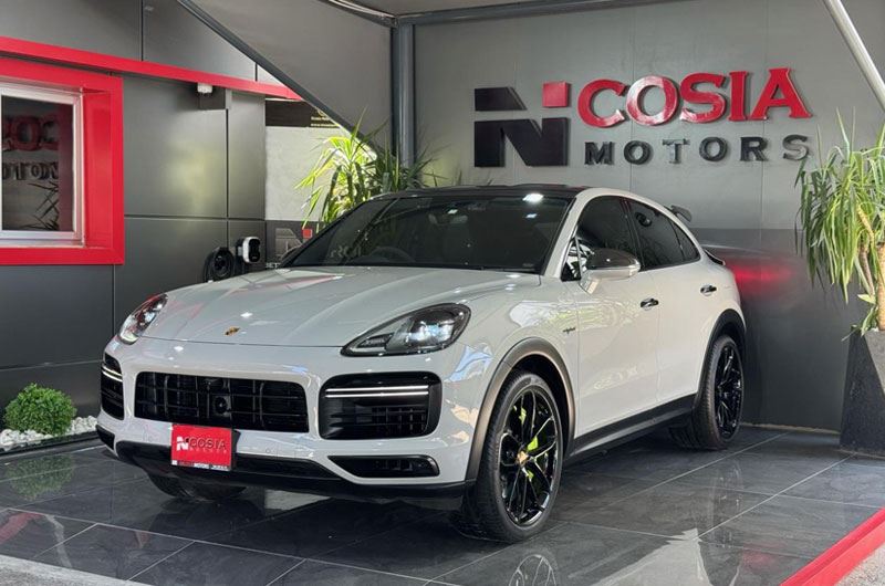 Porsche Cayanne Coupe